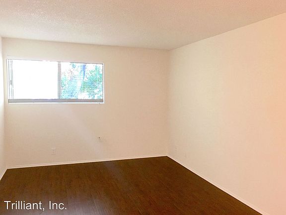 4th image of 215 S Madison Ave APT 209
