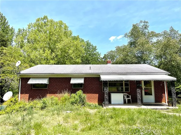 3113 Cedar Falls Rd, Franklinville, NC 27248