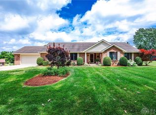 1900 Lani Dr, Eaton, OH 45320