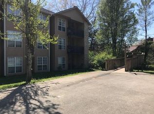 308 Oakbridge Dr, Hurricane, WV 25526