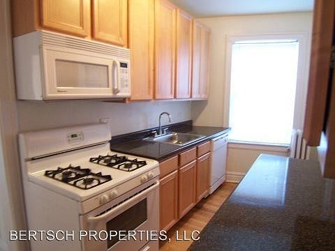 4th image of 1416 W Hutchinson St APT 2N