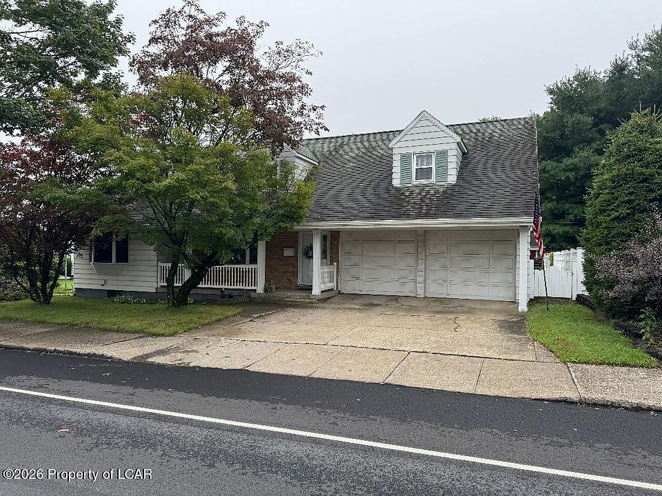 1st image of 311 W 23rd St