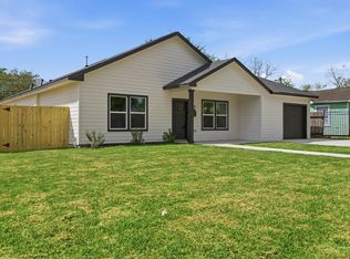 7040 Kinney St, Houston, TX 77087