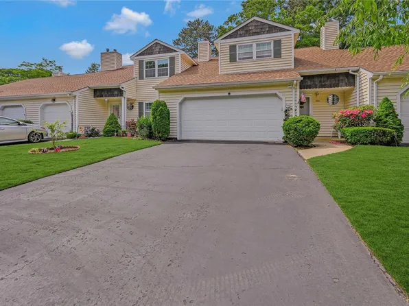 505 Race Place #505, Oakdale, NY 11769