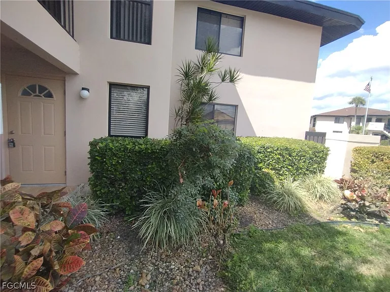 1069 Villa Dr #B103 — Photo 36