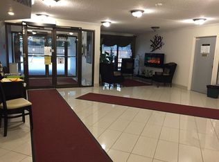 5204 Dalton Dr NW #205, Calgary, AB T3A 3H1