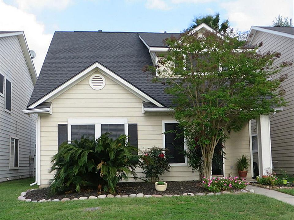 1st image of 18618 Atasca Oaks Dr