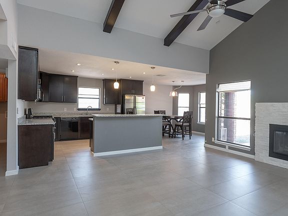 4th image of 7649 Le Conte Dr
