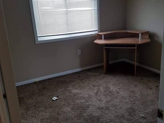 5th image of 28456 Ecorse Rd