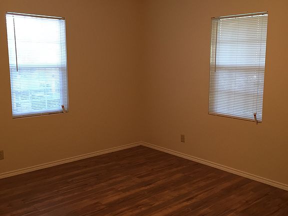 4th image of 3143 Shadow Wood Dr