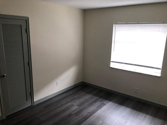 5th image of 1805 NE 2nd St #B