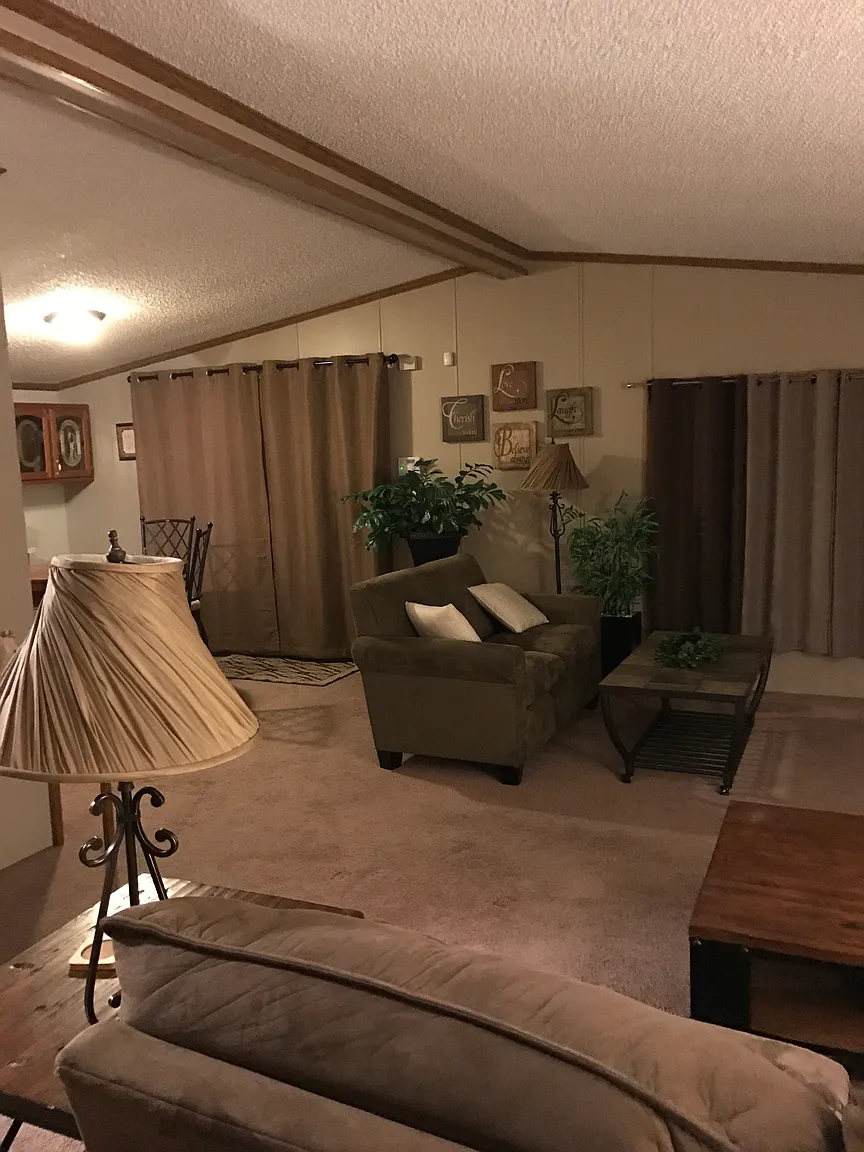 176 Davidson Dr photo 1