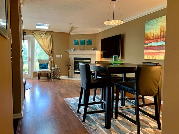 5th image of 6036 Calm Lake Dr