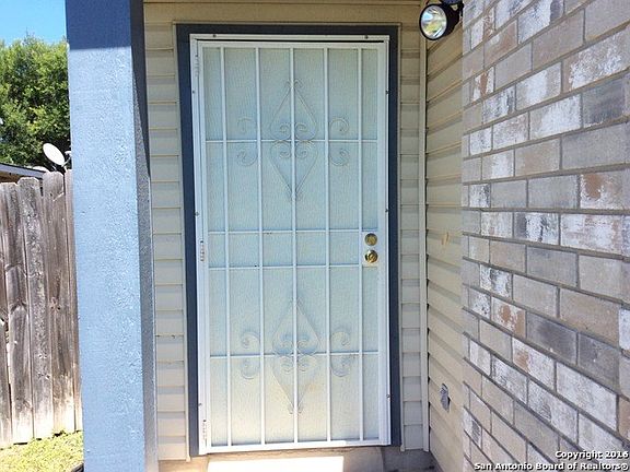 4th image of 5982 Hidden Dale St