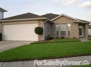 17 Larkspur Ln, Westwego, LA 70094