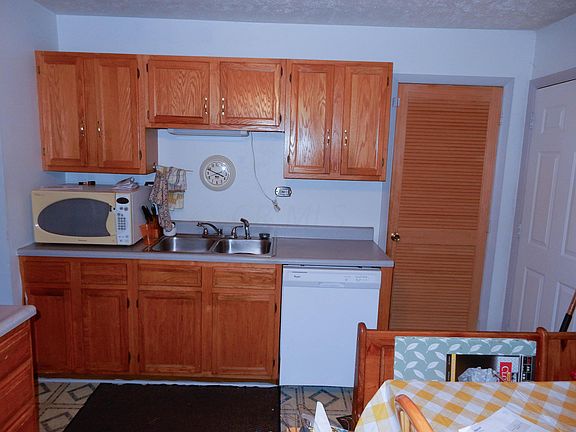 5th image of 3187 Chelford Dr