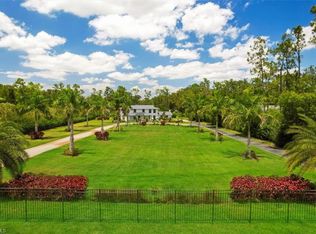 5805 Bur Oaks Ln, Naples, FL 34119