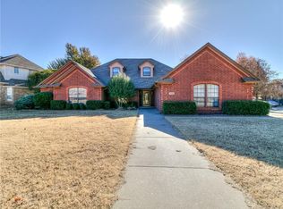 9988 Sudbury Rd, Yukon, OK 73099