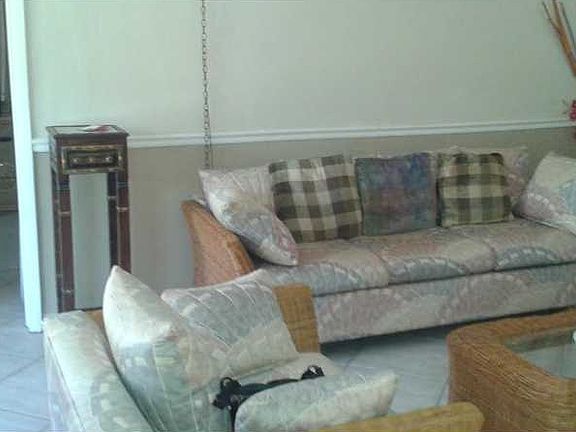 5th image of 18631 Belview Dr