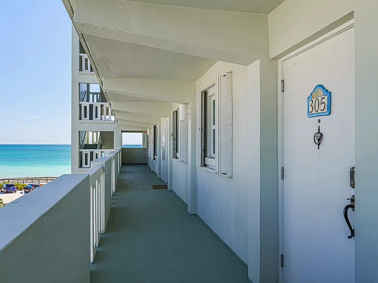 4049 Ocean Dr #305 — Photo 3