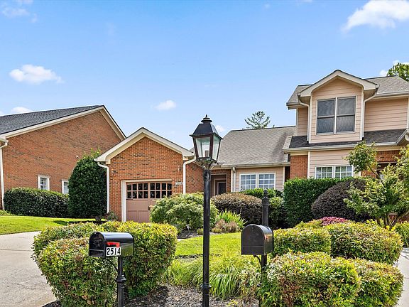 3rd image of 2514 Saint Lucie Ct