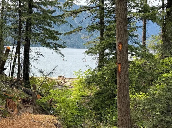 881 Lake Cabins Road, Ronald, WA 98940