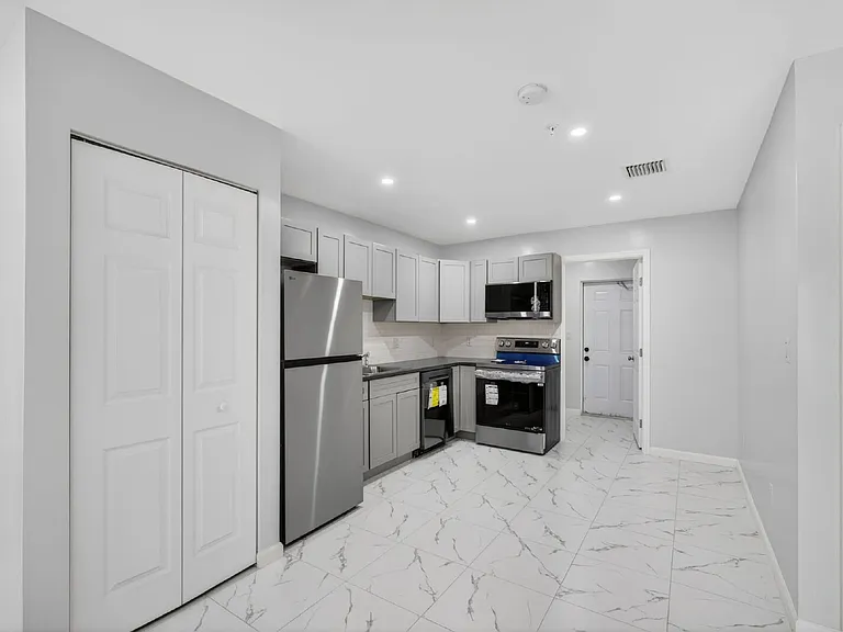 3255 Avenue J #2 — Photo 41