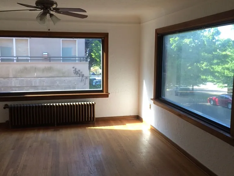 221 W Mercer St — Photo 29