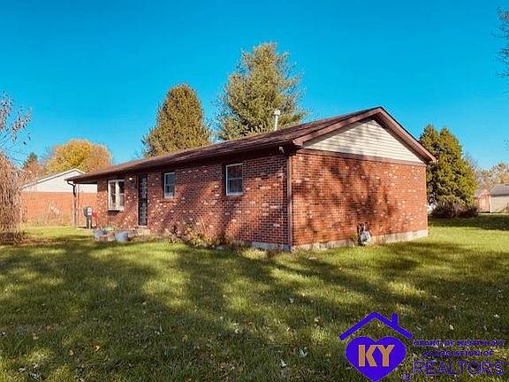 3rd image of 108 Phillips Ct