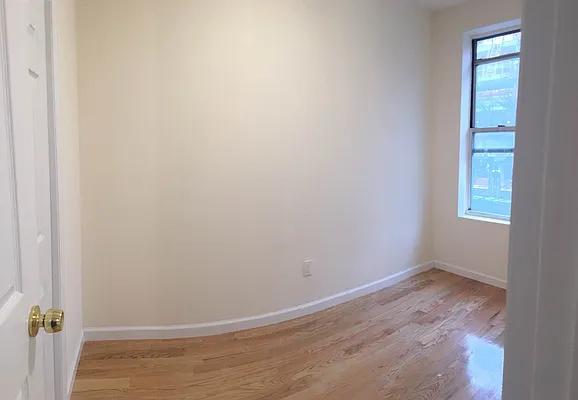 Rented by Asimina Perikleous, LREB | media 4