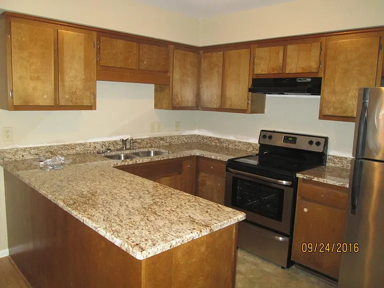 114 Acklen Park Dr — Photo 11