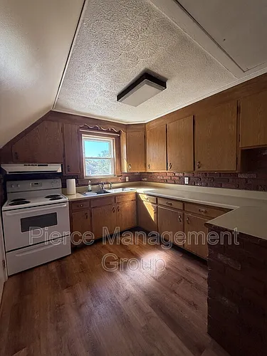 69 Turnpike St #B Photo 1