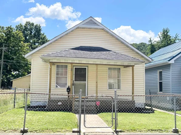 535 9th Ave W, Huntington, WV 25701