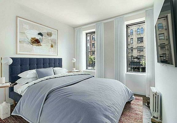 2nd image of 185 Avenue C #6R