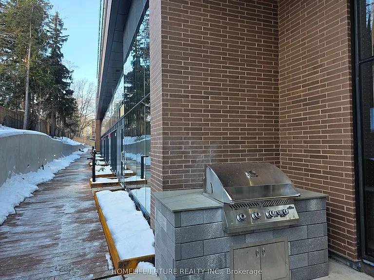 1720 Bayview Ave #430 — Photo 23