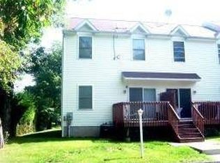 77 Grove St, North Plainfield, NJ 07060
