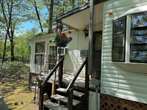 1349 Main Rd #39, Granville, MA 01034