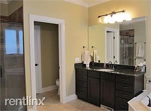 Bathroom2