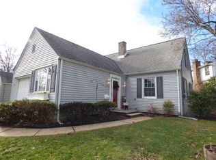 7 Algonquin Dr, Cranford, NJ 07016