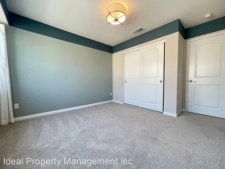 16025 Symphony Ln — Photo 10
