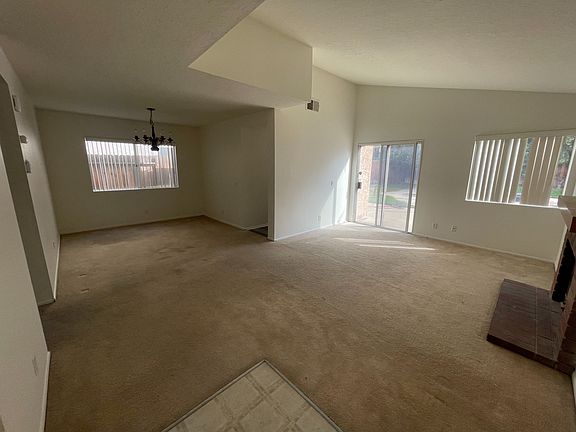 5th image of 2682 Reservoir Dr