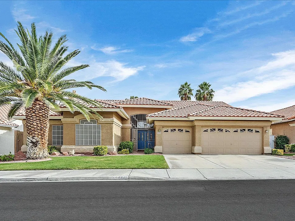 1444 Castle Crest Dr