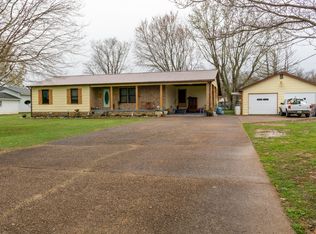 1158 Lockmiller Rd, Estill Springs, TN 37330