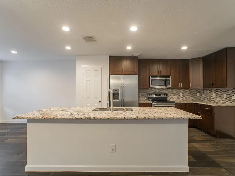 226 Blushwood Pl — Photo 9