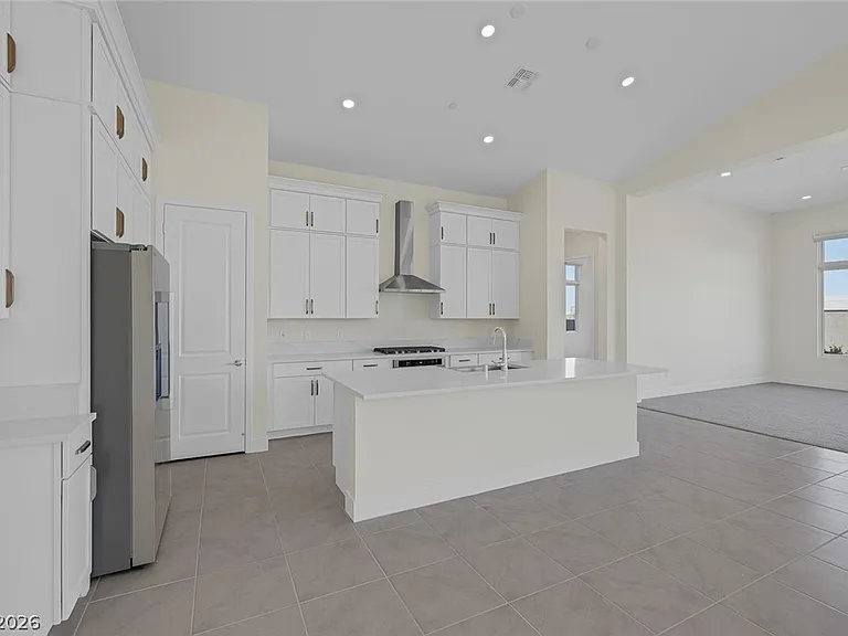5000 Terramont Dr — Photo 8