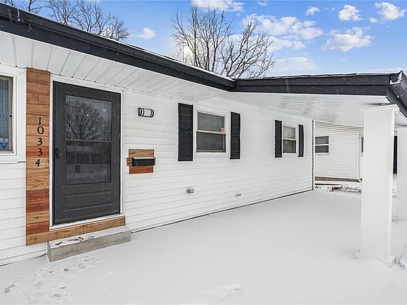 3rd image of 10334 Lilac Ave
