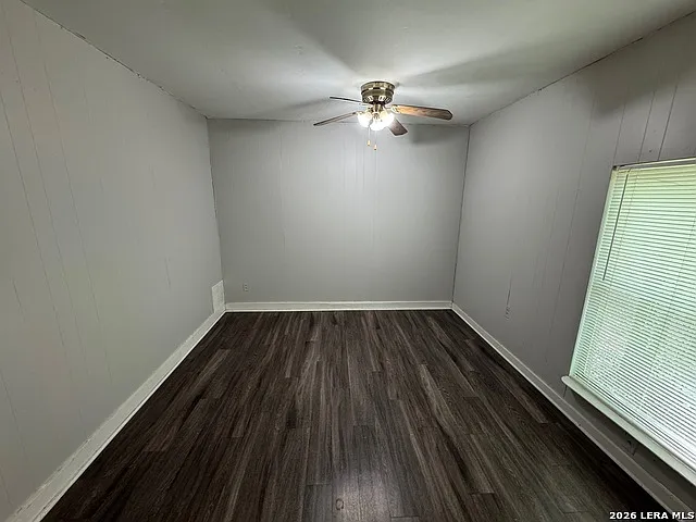 7300 Deep Spring Dr — Photo 8