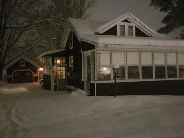 36 Mechanic St, Phoenix, NY 13135