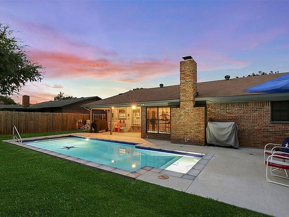 3rd image of 516 Guadalupe Dr