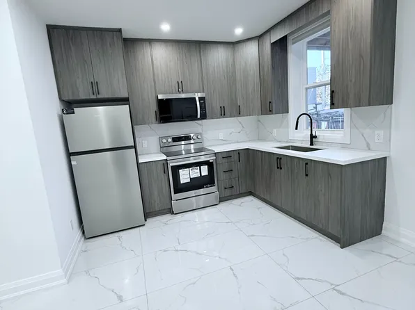 144 Denison Ave, Toronto, ON M5T 2N3